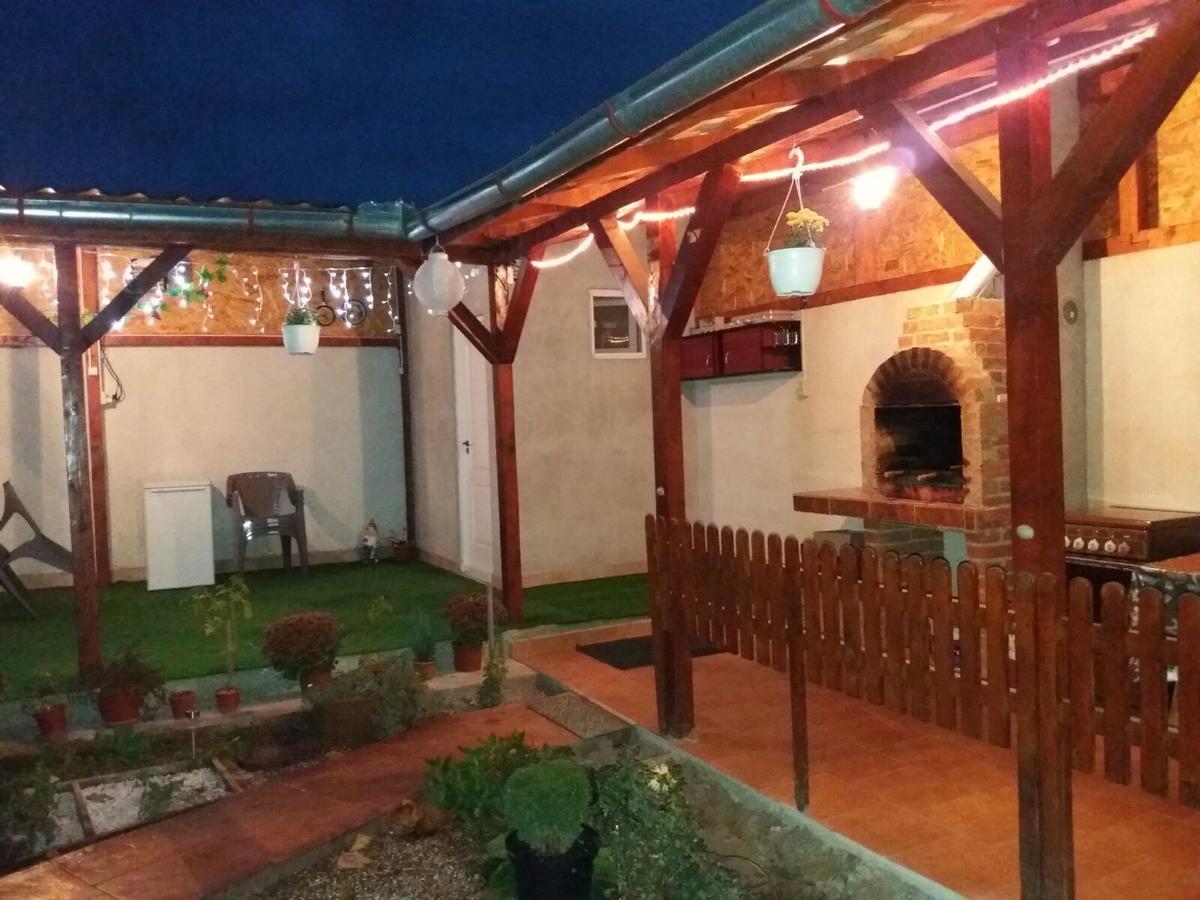 Vila Arjana Orszowa Zewnętrze zdjęcie