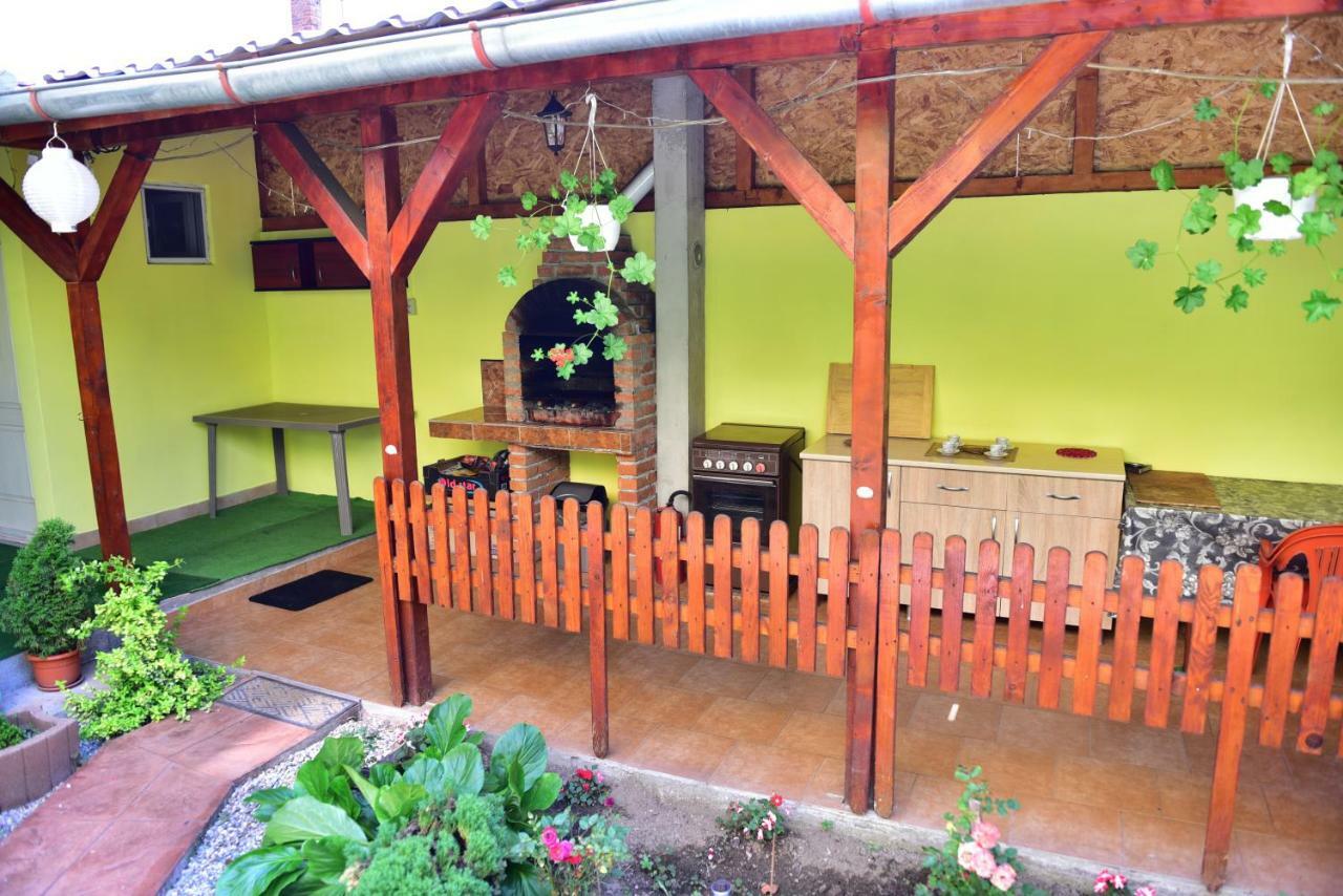Vila Arjana Orszowa Zewnętrze zdjęcie