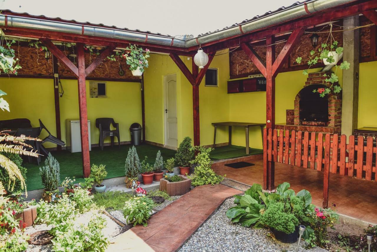 Vila Arjana Orszowa Zewnętrze zdjęcie